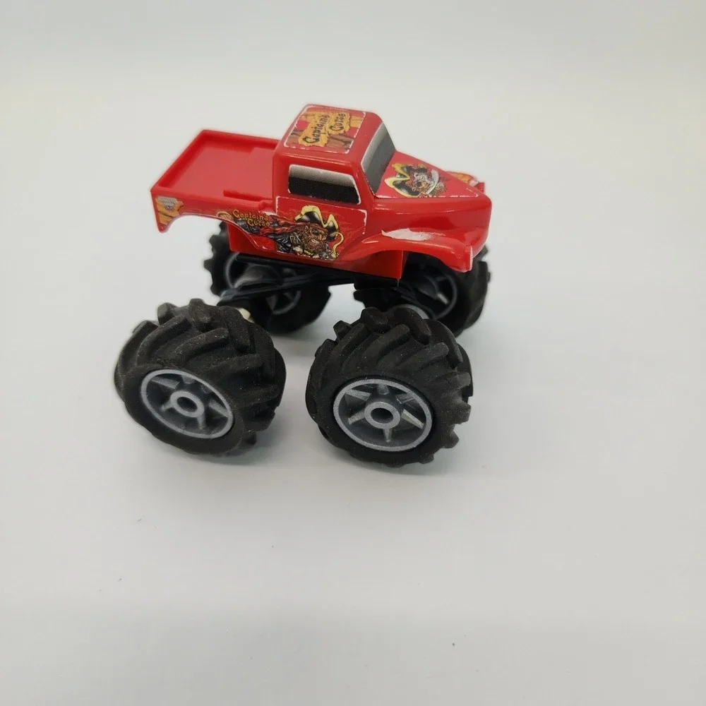 Hot Wheels Monster Jam Truck Lot Jurassic Attack Monster Mutt‎ Captains Curse